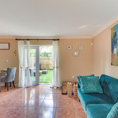 Opa-Locka Townhome, 15 Mi To Miami Beach! Luaran gambar