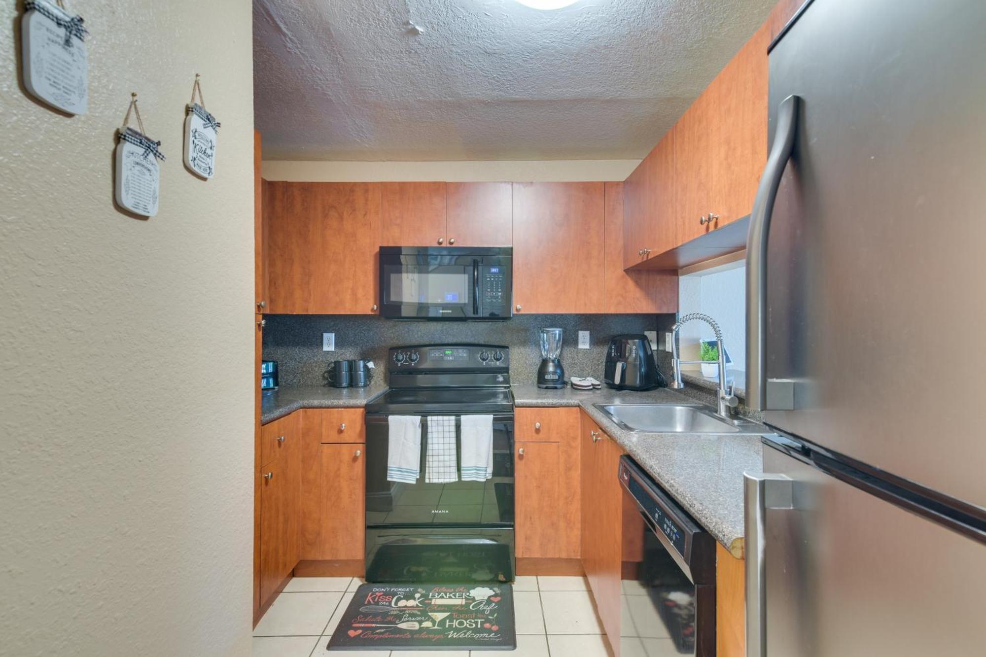 Opa-Locka Townhome, 15 Mi To Miami Beach! Luaran gambar