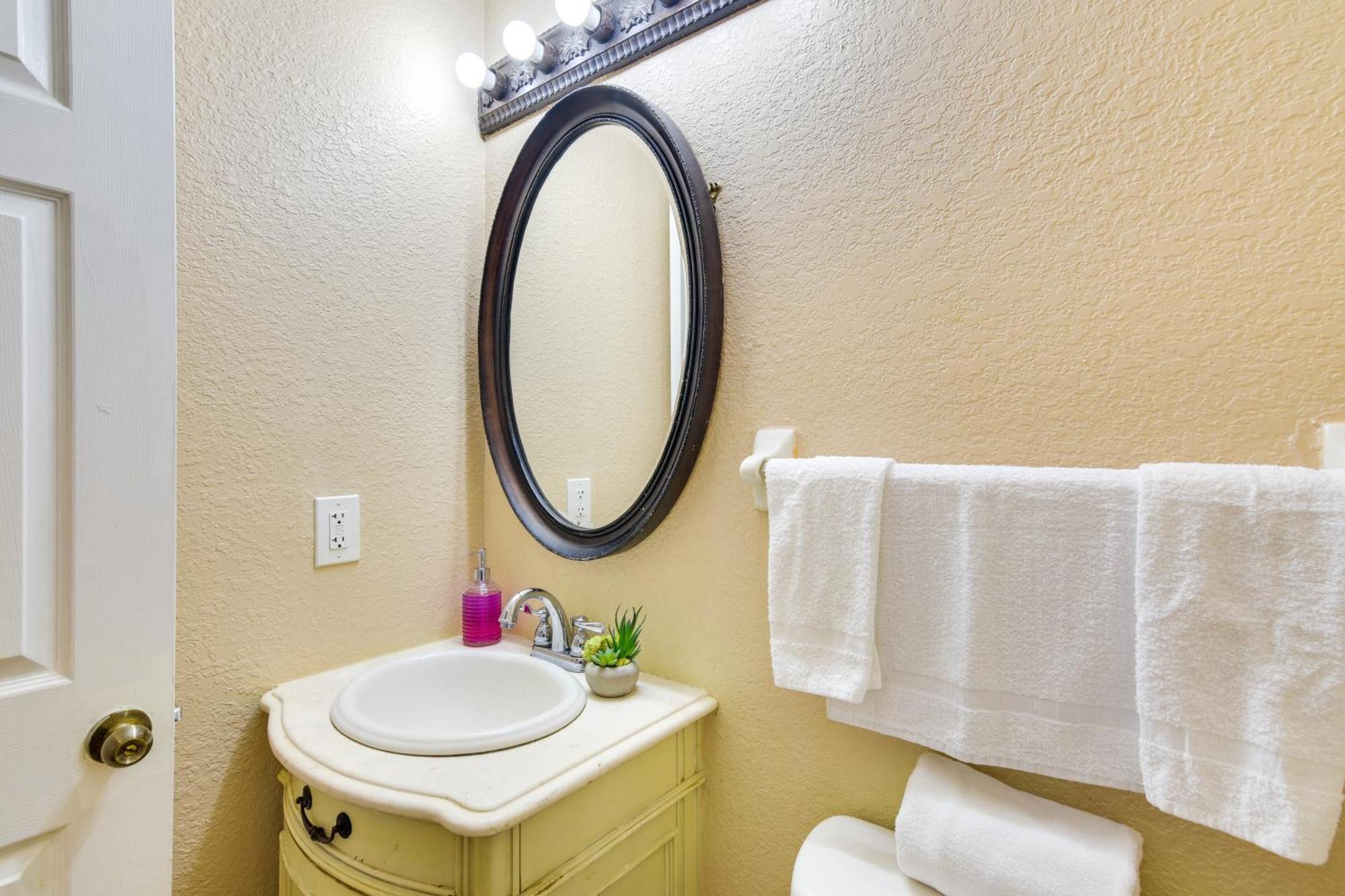 Opa-Locka Townhome, 15 Mi To Miami Beach! Luaran gambar