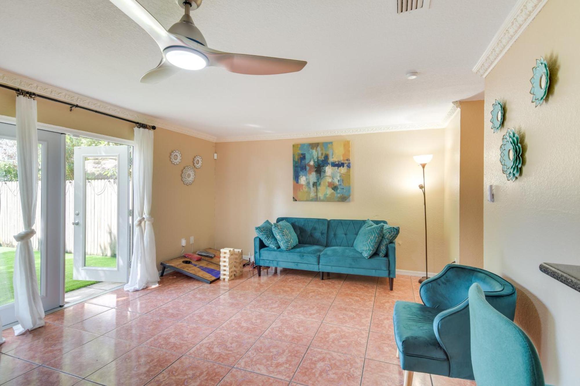 Opa-Locka Townhome, 15 Mi To Miami Beach! Luaran gambar